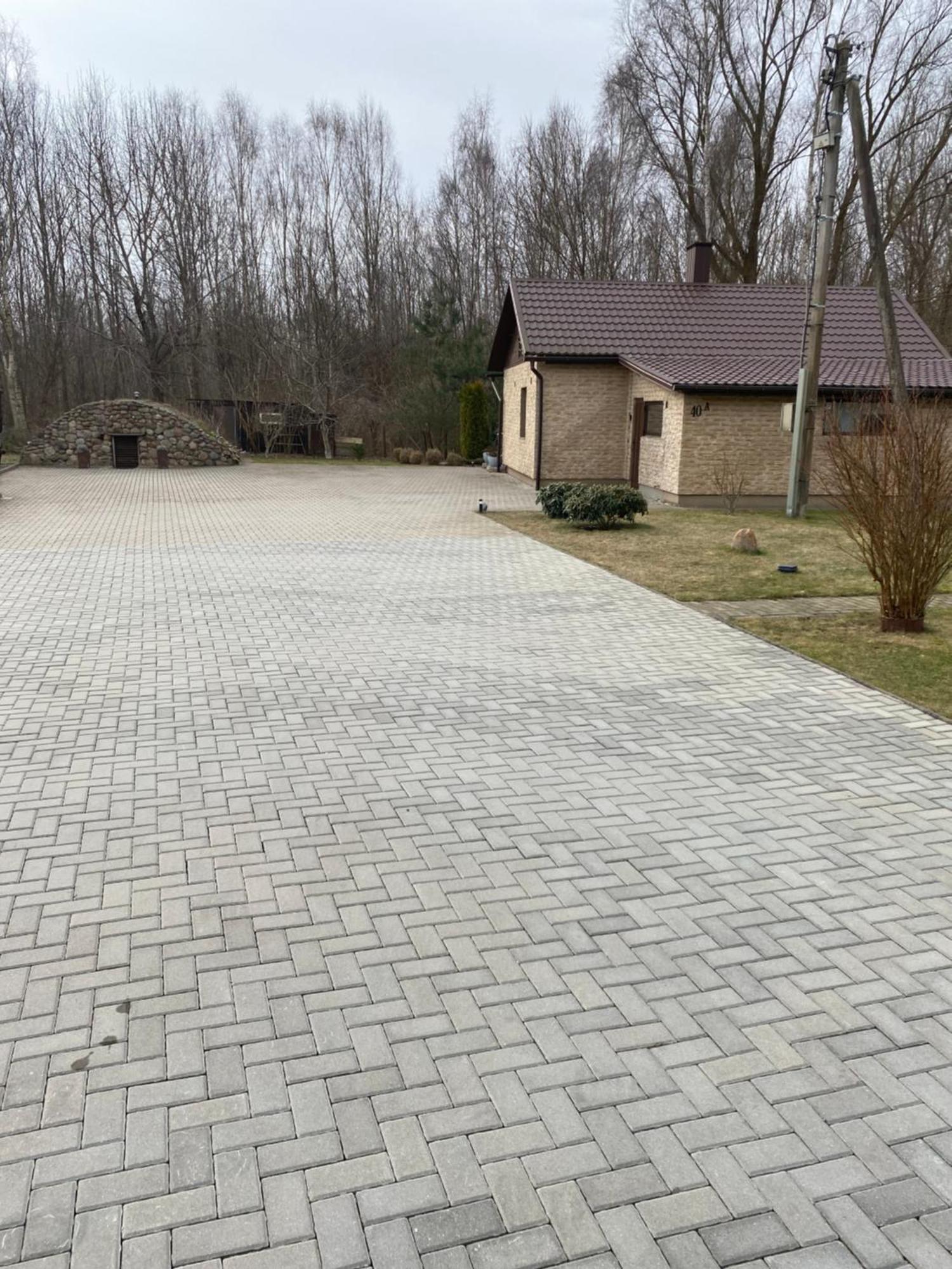 Privatus Namas Lägenhet Šilutė Exteriör bild